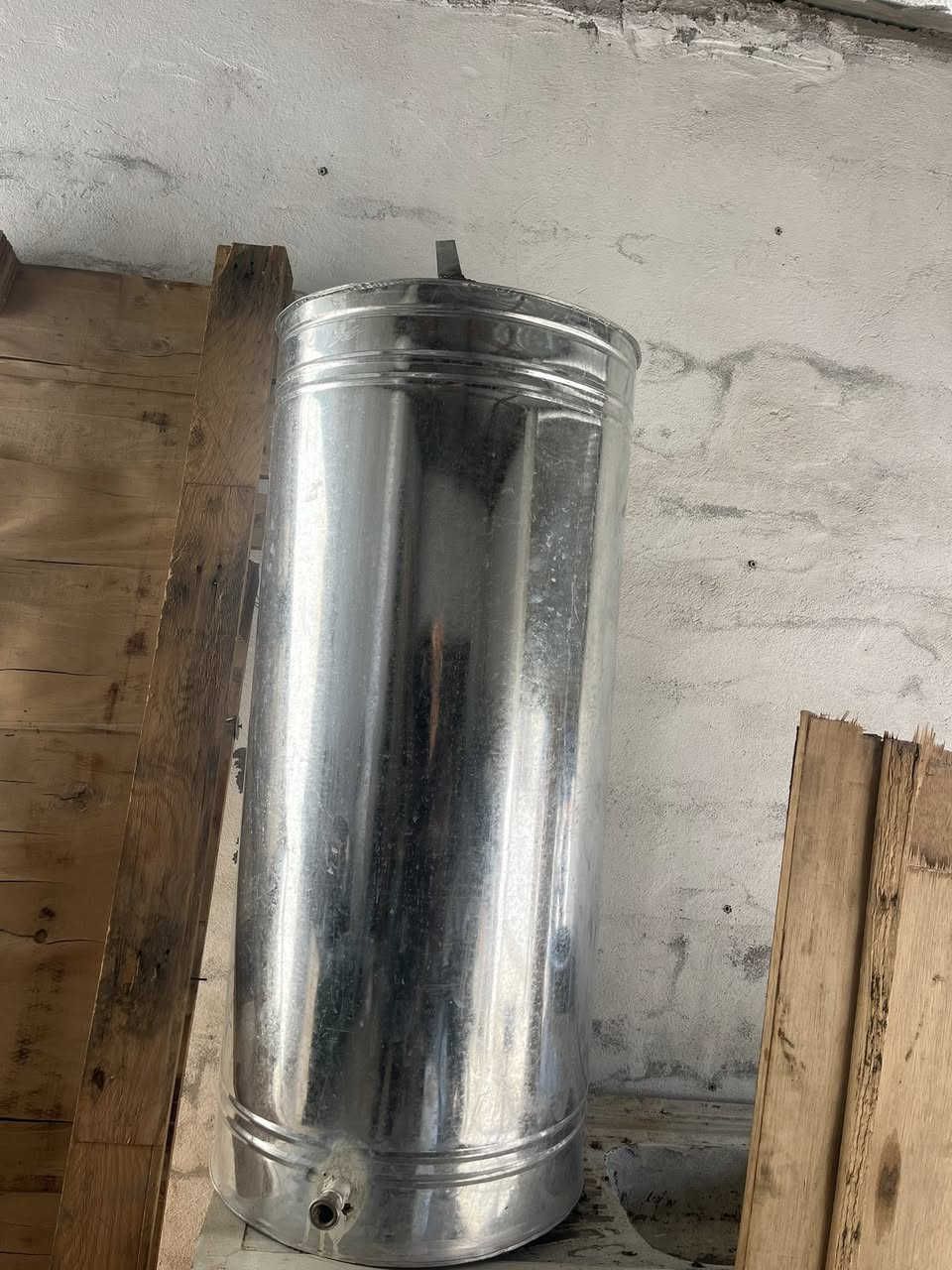 غراض دجاج البيع مكينه مذبح جدر ميزان شويه نار وهيتر  وقفاص حديد كبير***********
