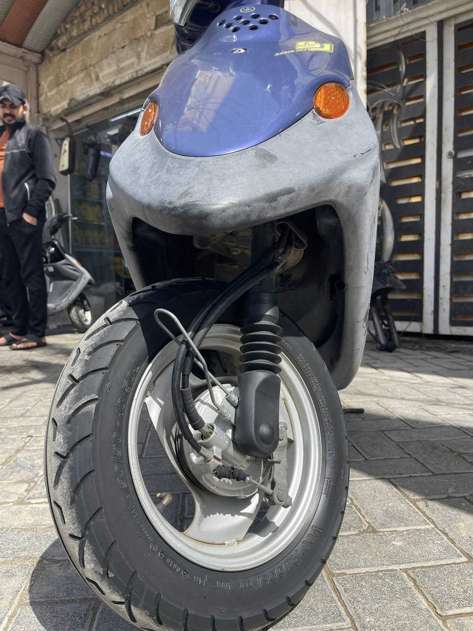 الشراي يتصل غير متواجد عل نت اخوان👍
حاويه ليس مستخدم دراجه بيجي فحل  

مكينته كارتون نهضه ومشي فول 
شوته كابريتر كزوز اصلي تواير جدد 
مكاني سماوه تقاطع حي العسكري قرب مطعم ساطور
(***********)
(***********)
