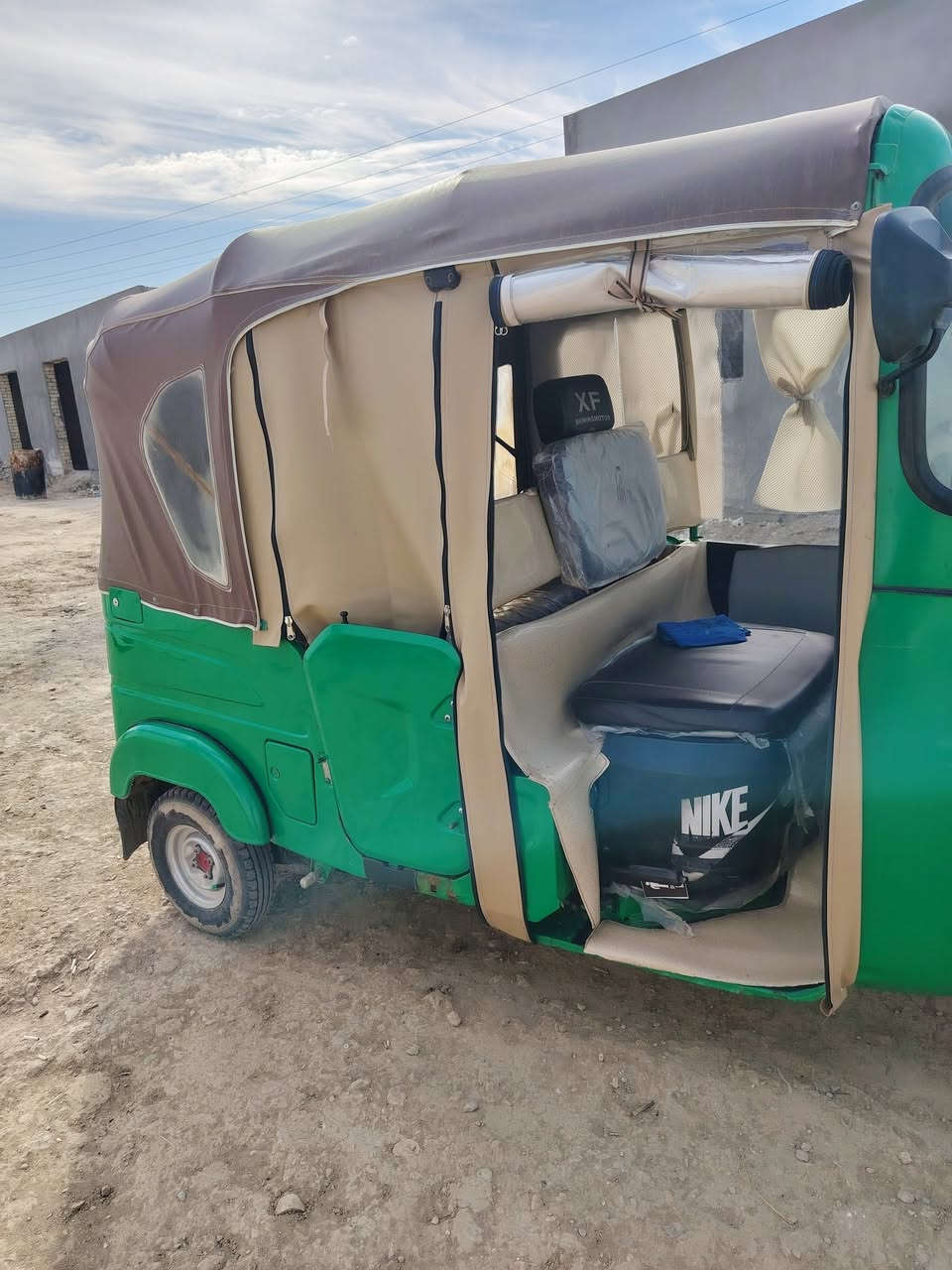 سلام عليكم تكتك 21 شهر ال12 رقم وسنويه بأسمي المكان بابل الهاشميه رقم الهاتف:***********
