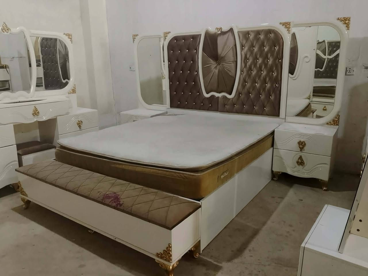 غرفة نوم 💤 أخو جديد شراي راسلني خاص


**إذا كنت صاحب هذا الإعلان وتريد حذفه لأي سبب، رجاءا أرسل رسالة إلى الدعم الفني**