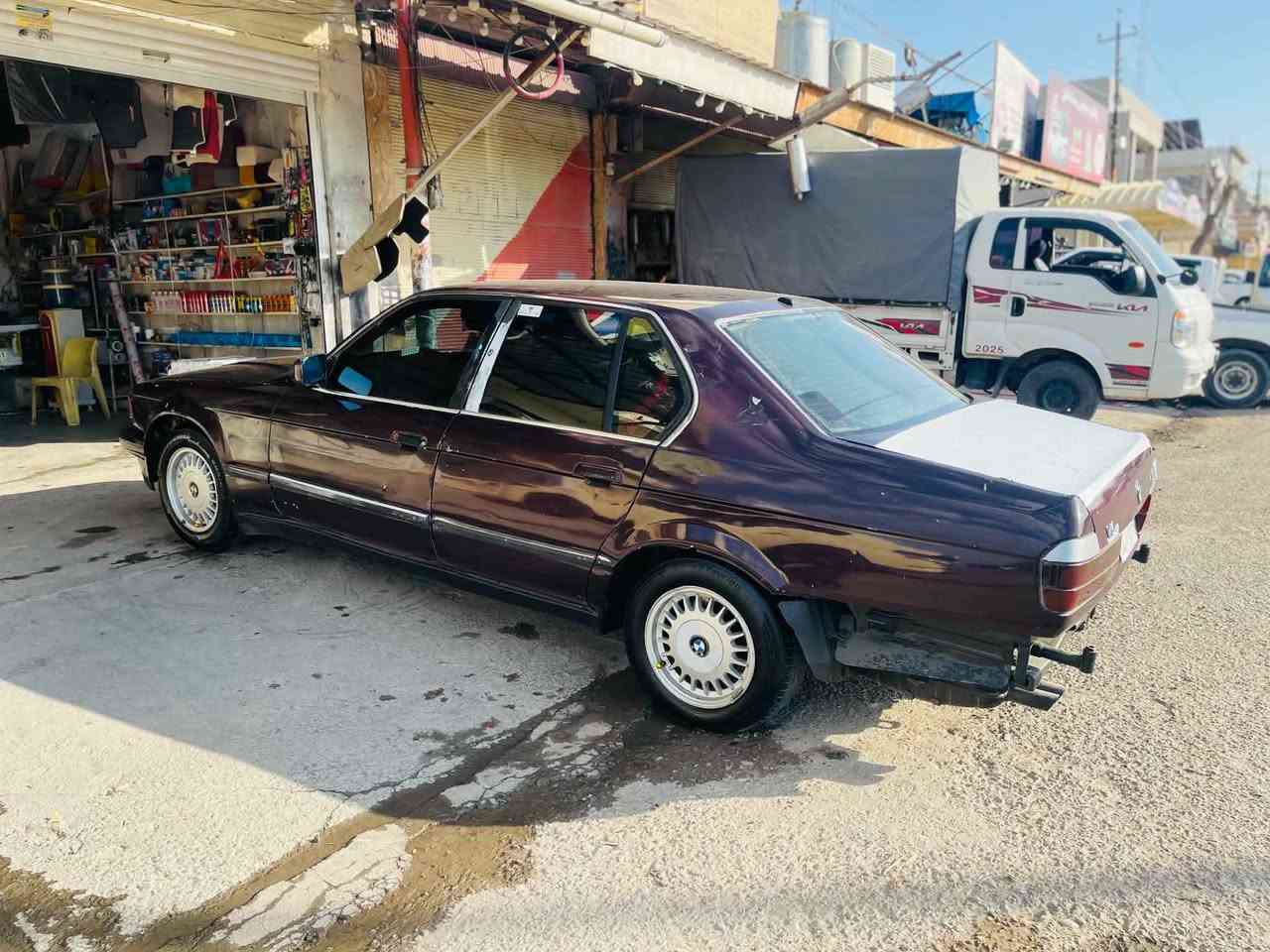 جۆری  سەیارە bmw     گێڕو مەکینەی  بەشەرت   دەعامیەکەی  بۆ جوانی  لێکراوەتەوە    ئاڕم  پلاستیک بەشەرت     بێتەوڕەقە   بێمەسرەف       سعری  18 گەلاو معامەلەی کەم     ***********     *********** ڤایبەرو وەتس ئەپ لەسەر کۆڕەکە السليمانية, العراق
