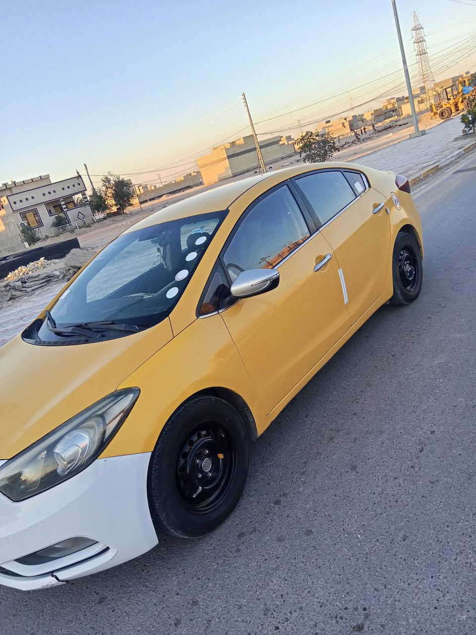 السلام عليكم كيه سيراتو مديل 15جهازه ومكفوله من التبديل محرك وكير كفاله تبريد ثلج كشنات جلد تدفه بالكشن+استيرن تحكم جهتين مرئي شفط تبريد خالفي جاهزه السياره سعره 98وبيه مجال قليل رقم ***********مكاني كربلاء
