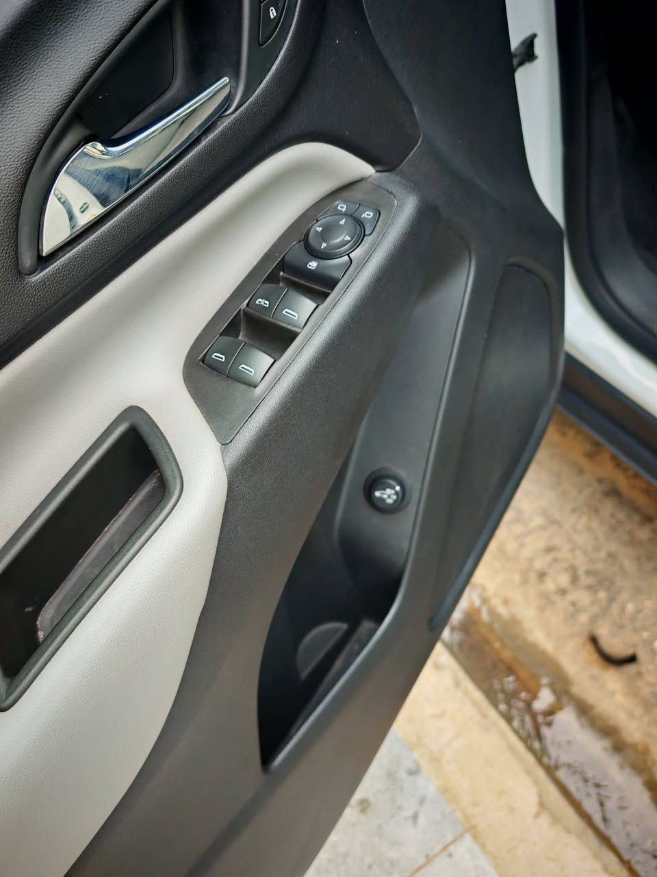 ايكونكس محرك 2.0 تيربو
٩ نمر كير

المكان اربيل

تحويل مباشر

السياره ماشيه ٧٠ الف كيلو فقط

اللون ابيض

رادار امامي

رادار جانبي

حساس خلفي

كامرا خلفيه

صور الضرر مرفقه خلفي فقط خفيف جدا

باب خلفي كهرباء

هيتر كشنات

السياره نظيفه جدا

محرك وكير مكفول
موديل ٢٠٢٠

السعر ١٧٨ ورقه

السياره محرك كبير الي مايعرفه خلي يستفسر قبل الاتصال

للتواصل على الرقم

***********
