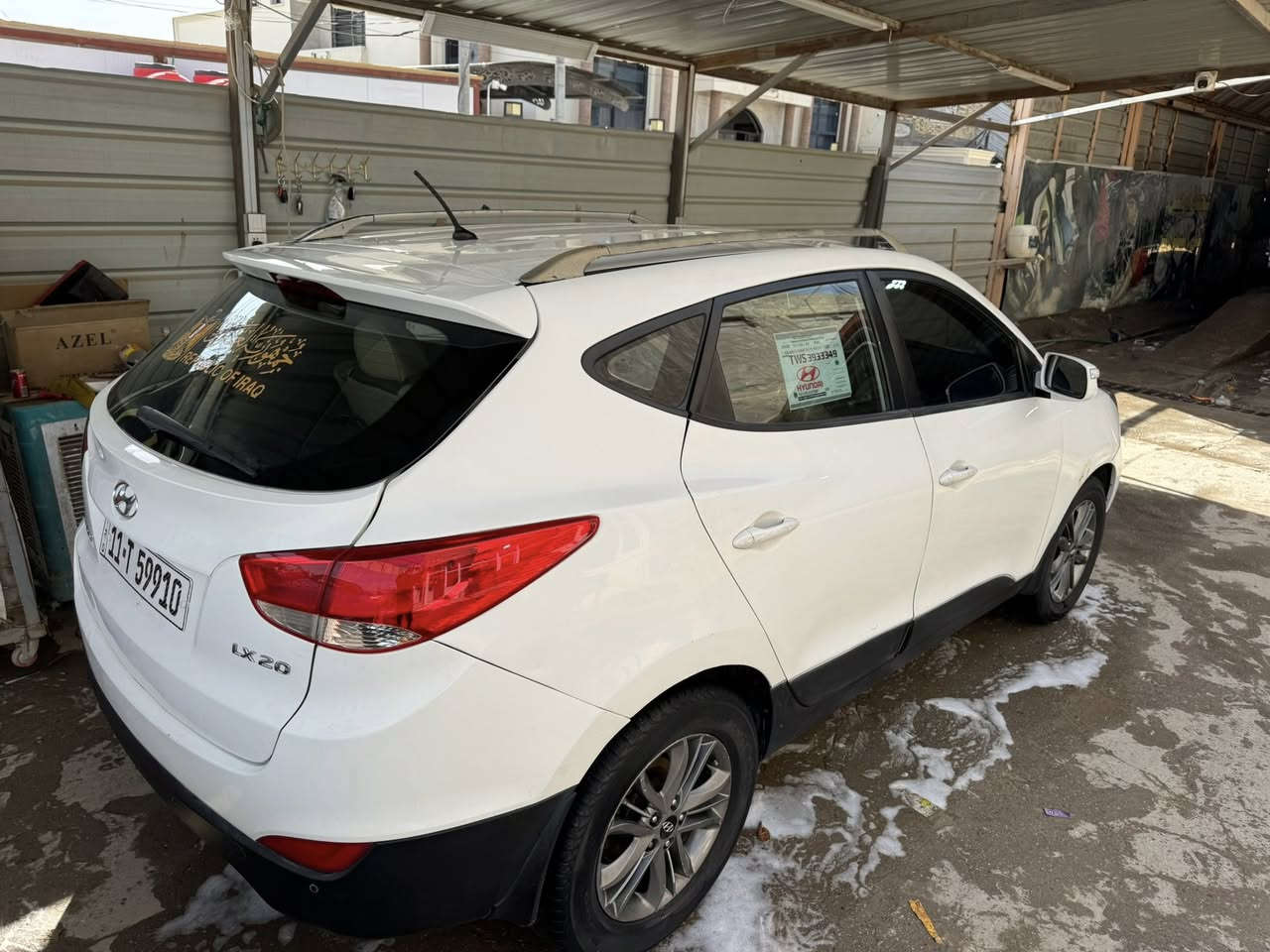 -السلام عليكم ورحمة الله وبركاته
-هونداي توسان 
2015-
-خليجي
-رقمه بغداد الانكليزي الجديد و بسمي 
-سنويه مجدده ل 2029 هزه جديده 
-كير محرك حداديه مكفولات 
-تبريد قطعتين حاجب لد 
-بيه صبغ مكانات شواصي لغود حوض كفاله 
-السعر 122  وبيه مجال 
-الاتصال ***********
