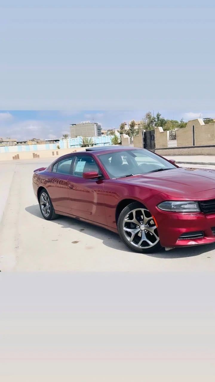 اللهم صل على محمد وآل محمد
٢٠١٩ sxt 
سياره كلين برغي ما مفتوح بيه
حتى حجر البيئه موجود 
محرك ٣٦٠٠ 
تو ويل 
فتحته سقف 
بصمه تشغيل ٢ 
بصمة بيبان 
تشغيل عن بعد 
شاشه كامره 
حساسات 
ويل ٢٠ 
كشنات كهرباء 
كير طياره 
رقم بغداد بااسمي 
سياره ماشيه ٨٨ 
لون كرزي مميز 
وبعد بيه اهواي موصفات
بيه بارد أقل من شبر بجاملغ الخلفي 
مكان السياره كربلاء
***********
***********
