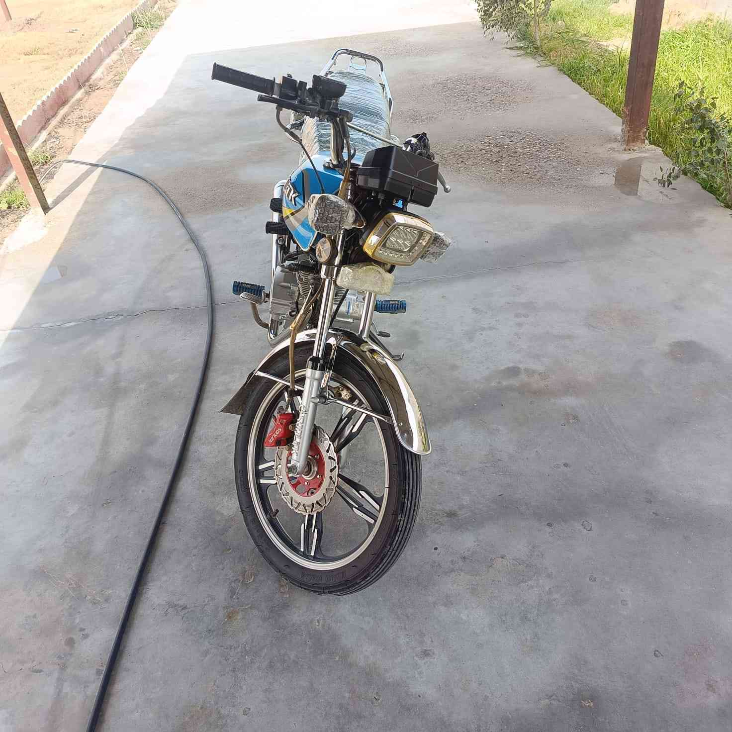 السلام عليكم 
دراجه 5كير موديل 22 مكفوله 
السعر 575
مكاني العزيزية
‭0775 952 3075
