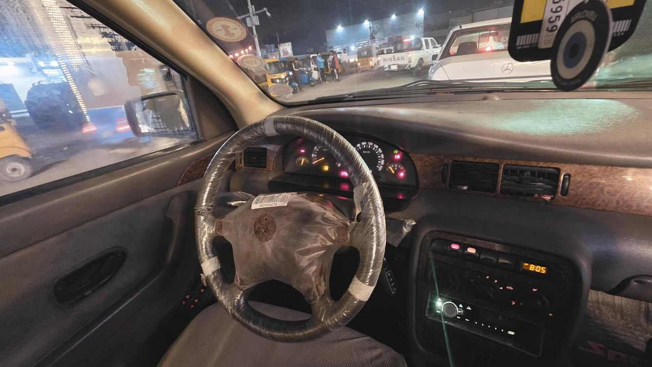 السلام عليكم سمند للبيع  موديل ١٢ سياره جاهزه مصفرهيئه وغرامات هزه جديده سنويه لحد ٢٠٢٧ كير مكينه مكفولات كهربائيات تبريد تدفئه كله شغال  سياره بدون حادث عارضه ٣٦$رقم  تلفون ***********
