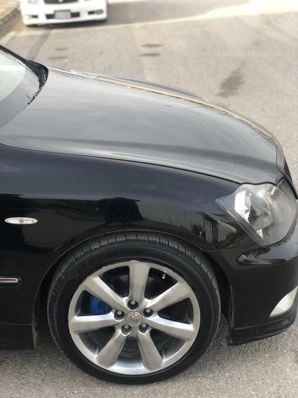 TOYOTA Crown GRS 182.  بیلاد2005
150 000km
٣ دوگمە ناو ڕەش 
سپۆڕتە سەیارەكە
كامل دەبڵی ڕۆیاڵی لەسەرە زۆر نەرمە
كاتمی شەریكە
گێڕوو مەكینە بەشەرت 
كوشن كارەبا
بانسی پێشوو دواوە لۆك
چوار تایەی لۆكی لەسەرە
ئاوێنە هیتەر تەبرید ساردو گەرم بەشەرت تەقەو ڕەقە 
 بەشەرت نوقسانی نیە هەموو گیانی ئیشەكا 
كامێرا
سەیارەكە لە بەرەو ڕوو زۆر جوانترە
٢ پارچەی  بۆیاخی ئەوروپای هەیە  بێ لێدران. بێ كرانەوە
دەعموو لێدراوو قرچیشی نیە
كۆدی  بۆ كراوە بەشەرت 
ڕەحمەتت لێبێ موشتەری نی تەلەفون مەكە
***********
