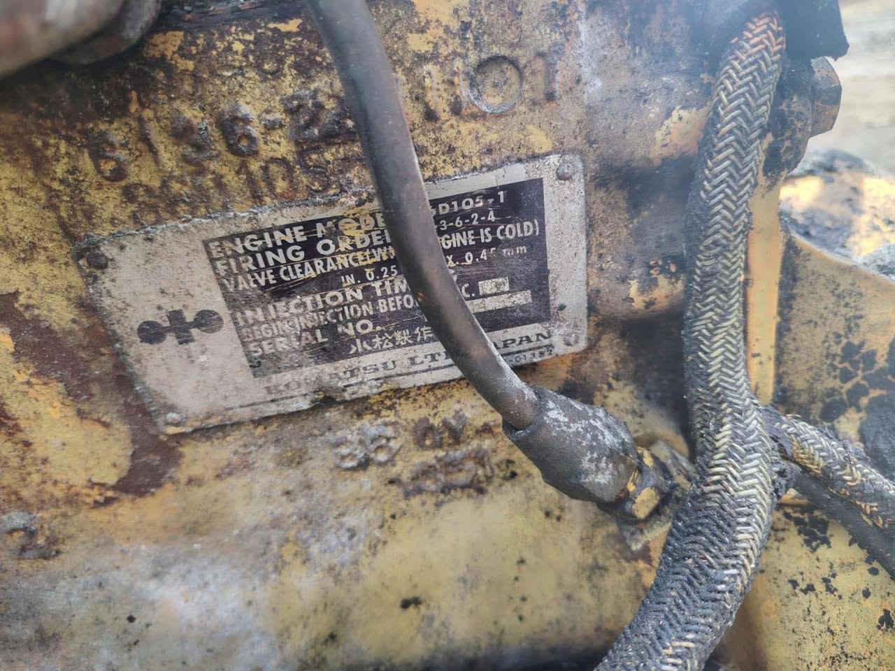 سلام عليكم
مكينه كوماتسو سته سلندر سوبر 
***********
