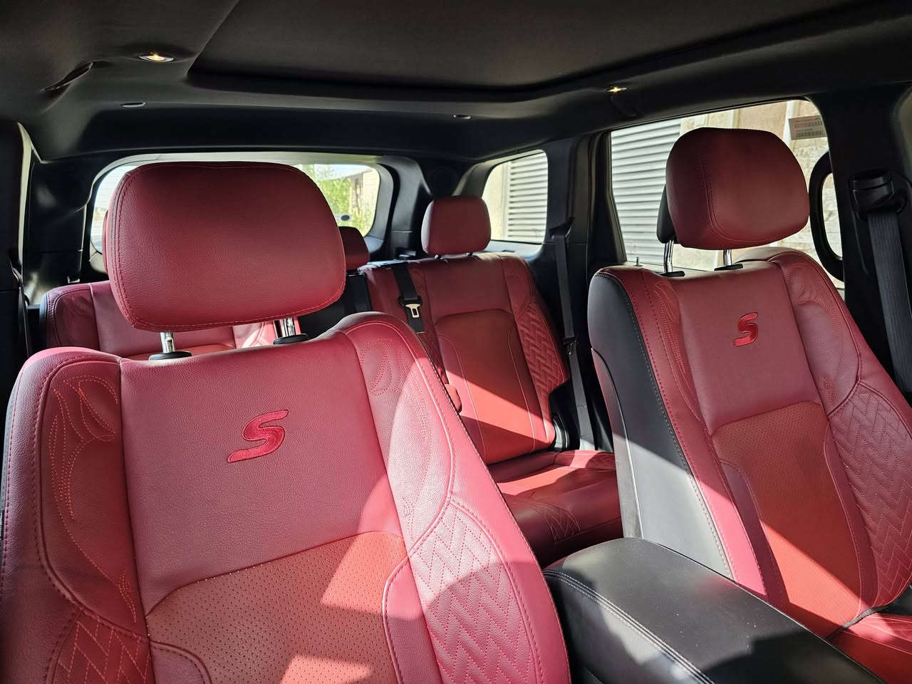 السلام عليكم للبيع جيب كراند شيروكي موديل 2022 خليجي وكالة هارلم S كامل مواصفات رادار امامي داخل احمر السياره بحالة الوكاله مغلفه PPF ماشيه قليل رقم بغداد بأسمي السعر 335 للستفسار الاتصال ***********
