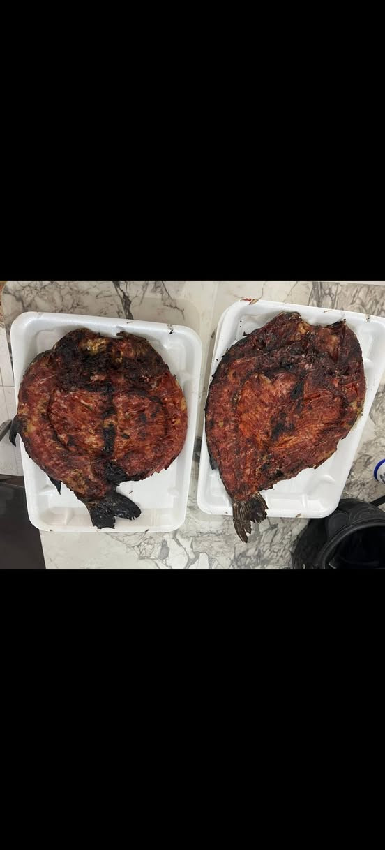 ‏:الأسماك النهريه والبحريه مطبك سمك گطان دجاج ع الفحم وأجنحه وخشني والعنوان /////الرفاعي شارع الإطفاء. مقابيل. الزمرد.  توصيل موجود.  ***********. //***********
