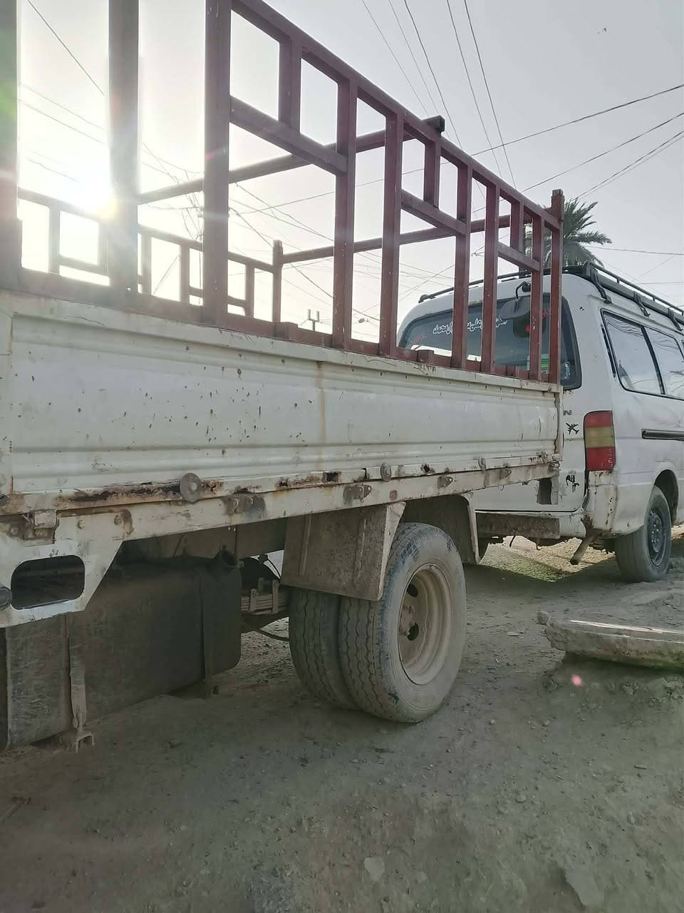 جمبي محور مكينه وكير بنكو رقم اصفر بدون شرعي اتكفل سرقه وعشا ئر السعر مليونين وبيه مجال ***********
