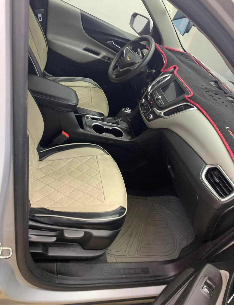 شوفرليت ايكونكس مديل ٢٠٢٠ مواصفات ltسياره حلوه محرك 1500 تيربو سريع وقتصادي وجاهزه ماشيه 62 الف حادث جاملغ خلفي يسار وصندوك بسيط تحويل او وكاله حاضر مسويله بولش و نانو سيراميك سيارة جاهزة من كلشي متصرف عليهة الف دينار
السعر 135 وبيه مجال بسيط 

رقم صاحب السياره اني مكلف بنشر 
***********
