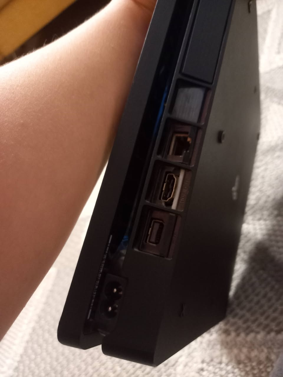 بلي فور سلم نضيف النضافه90%وياه 4اقراص ريدد جيتي اي كادفور راكنورك  جيتي اي سعره 10والكاد فور 20والريدد 15
وسعر البلي 250وبي مجاب بسيط ويه كامل ملحقاته مساحه 500جيجا وبس جوستك  واحد يشتغل والثاني طابله مي وخربان تكدر تصلحه البلي ما مفتوح وبس مدخل HDMI 
جان خربان واني صلحته والبلي لك ستيكر ما مفتوح مثل ما موجود بل صوره للتواصل0772237365 واتساب


**إذا كنت صاحب هذا الإعلان وتريد حذفه لأي سبب، رجاءا أرسل رسالة إلى الدعم الفني**