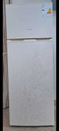 ثلاجه لبيع الاستفسار علي الرقم 07708822929