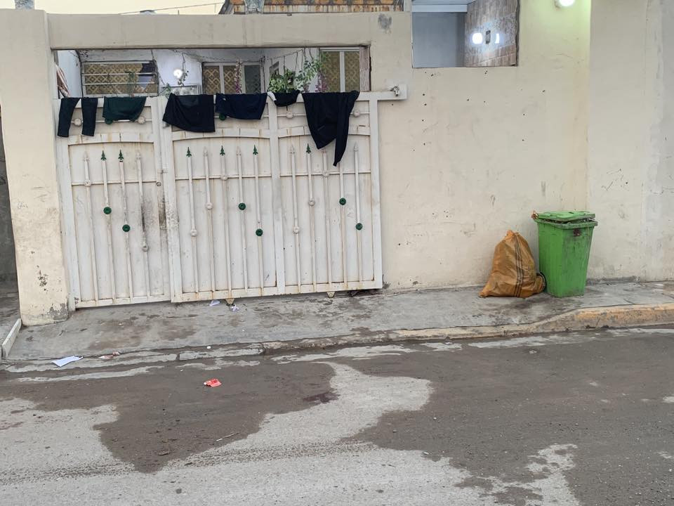 بيت للبيع المساحه ١٢٠ م خدمات كامله العنوان حي القدس خلف مستشفى الفضيليه مباشر ***********
