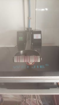 مكينة خياطة • تازة • بكرتون