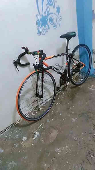 بايسڪل (C700)نوع رود ياباني اصلي ختومات للبيع العنوان شهداء العبيدي الثانيه للتوصل على هاذا الرقم ***********
