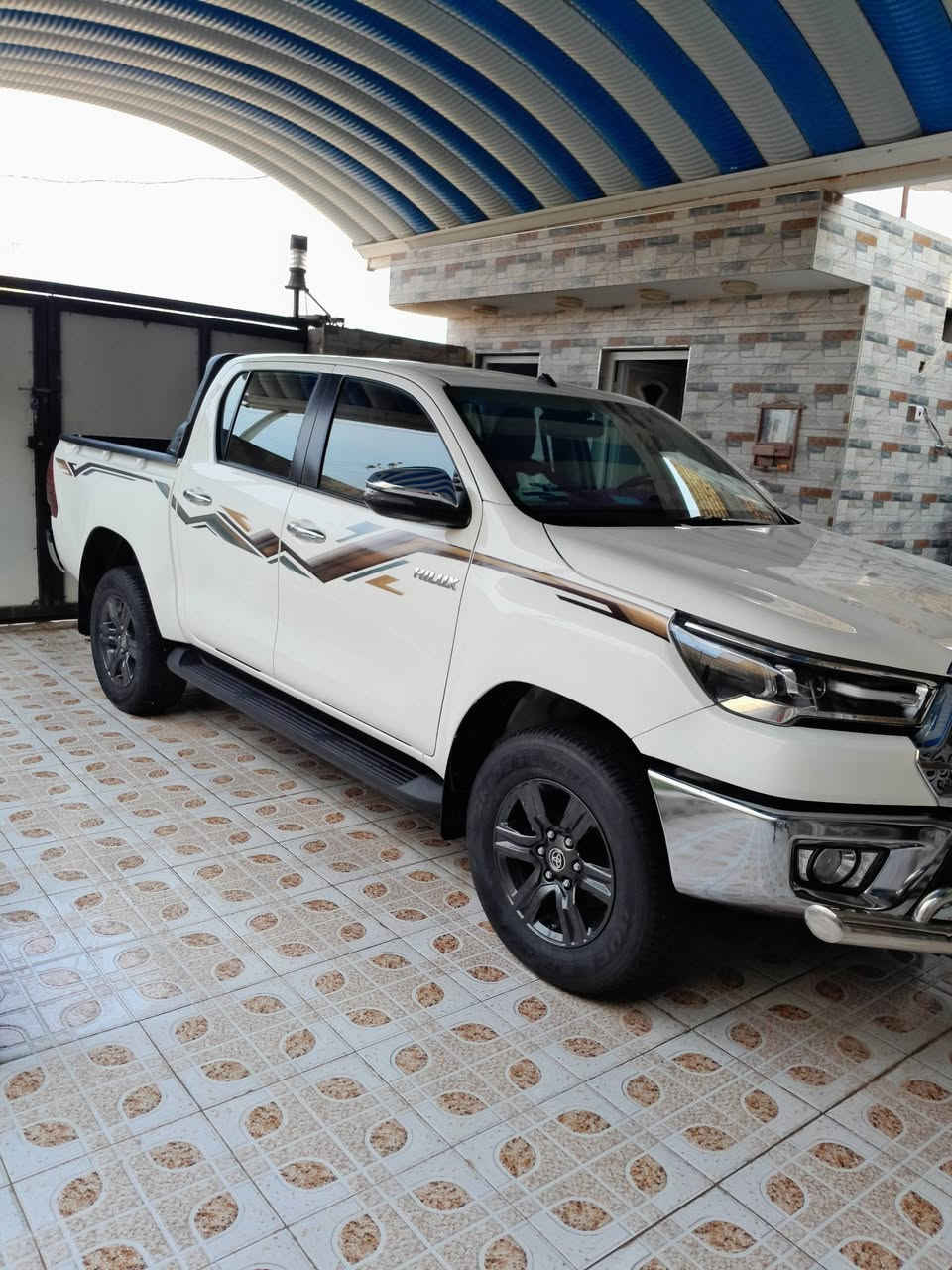 السلام عليكم للبيع تيوتا هايلوكس 2024 كويتي الساير فورويل فول مواصفات بصمه شاشه كامره حساسات خلفيه لايت زنون مغلفه ppf بلكامل مكفوله كفاله عامه ماشيه 30 رقم مثنى الجديد بسمي تحويل ثاني يوم 
المكان الناصريه 
للاتصال على الرقم ***********
