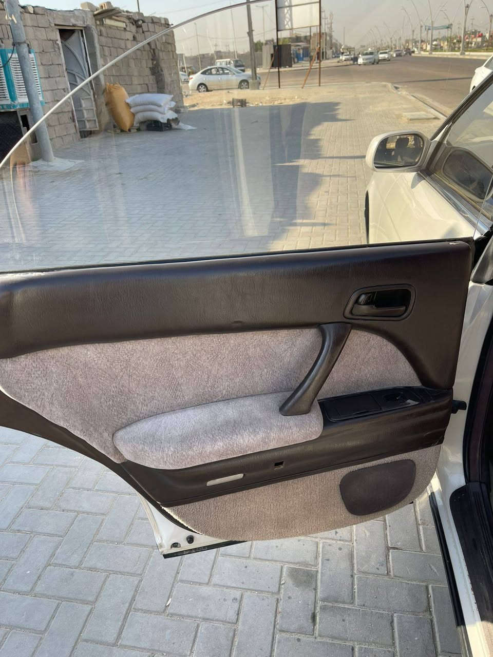 يالله سلام عليكم بطه فصل مديل 1993لون لولوي رقم بصره دولي سنويه 2030 مكينه3000ديلكو تبريد حداديه تخم تاير كفاله عامه من الكص والنقل وضربه ورسميات كافه السعر 75وبيه مجال قليل مكان بصره الهاتف ***********
