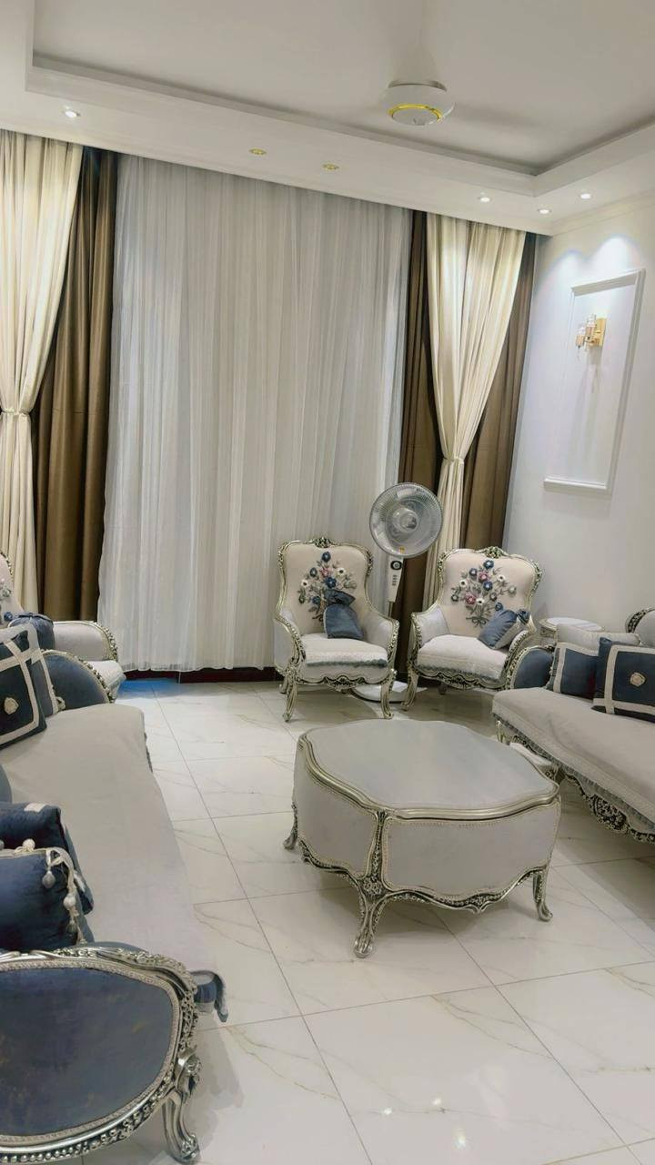 دار للبيع 50 متر ملك زراعي(انذار كاتب عدل)
وقف ذري الحجاج البرزنچية
📍سبع ابكار نهاية شارع منتزه الهبي دي 
على الشارع المقرنص كامل الخدمات كهرباء ماء مجاري بناء درجة اولى فرع هادئ و مرتب
للاستفسار اكثر ***********
