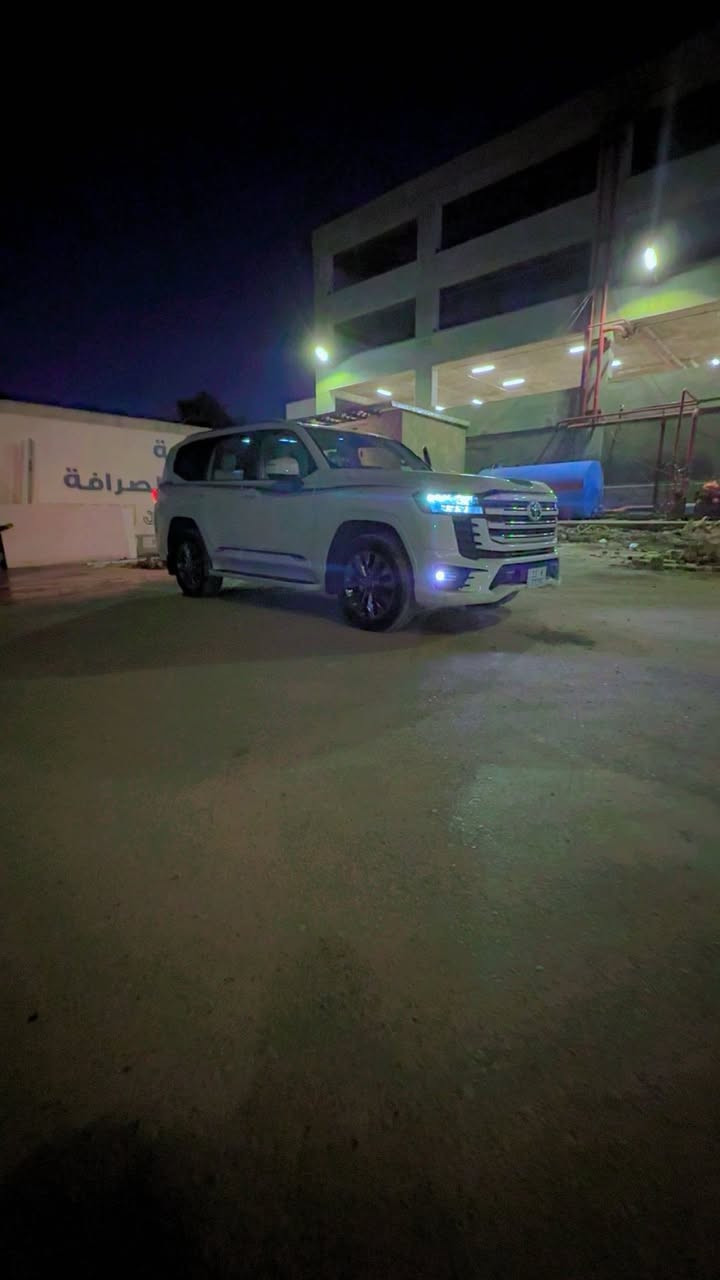 سلام عليكم عندي جكساره مديل ٢٣ كفاله عامه سعره ٦٧٥ بيه مجال  بريم صلي مكان بغداد لشعب سريداد ***********
