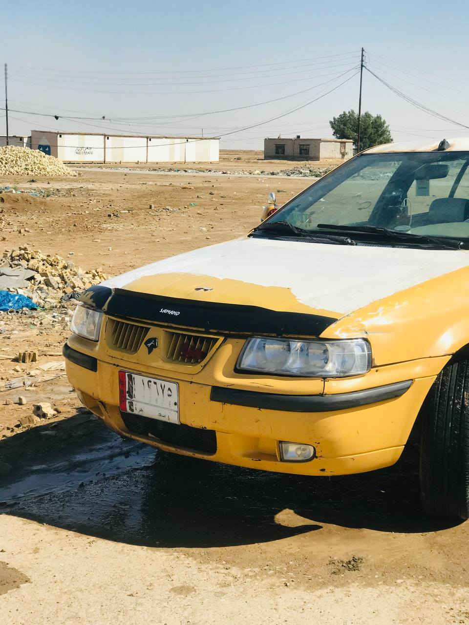 السلام عليكم سمند للبيع رقم واسط
سياره جاهزه مكينه وكير خير من الله حداديه قبل اسبوع مبدله شرط التحويل مصفره هيئه وغرامات تخم تاير جديد 

حساس خلفي تدفئه تبريد السعر 27 وبيه مجال بسيط 

العنوان بغداد 

رقم الهاتف ***********
