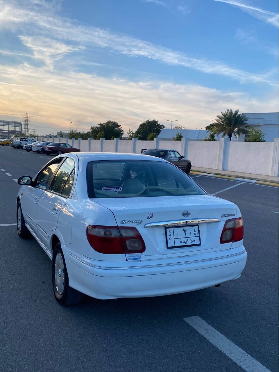 سةني ٢٠٠١ گير عادي گيرومةكينةي بةشةرت  مةكينة رةشي ١٦ سةيارةكة ساقة كتابي مزايدةي لةگةلة حيزام بوياخة لةسةر ساقي  سةقفي بوياخي نية سةيارةكة زور پاكة سعرس ٤٧ كةميك مةجال *********** كالار, السليمانية
