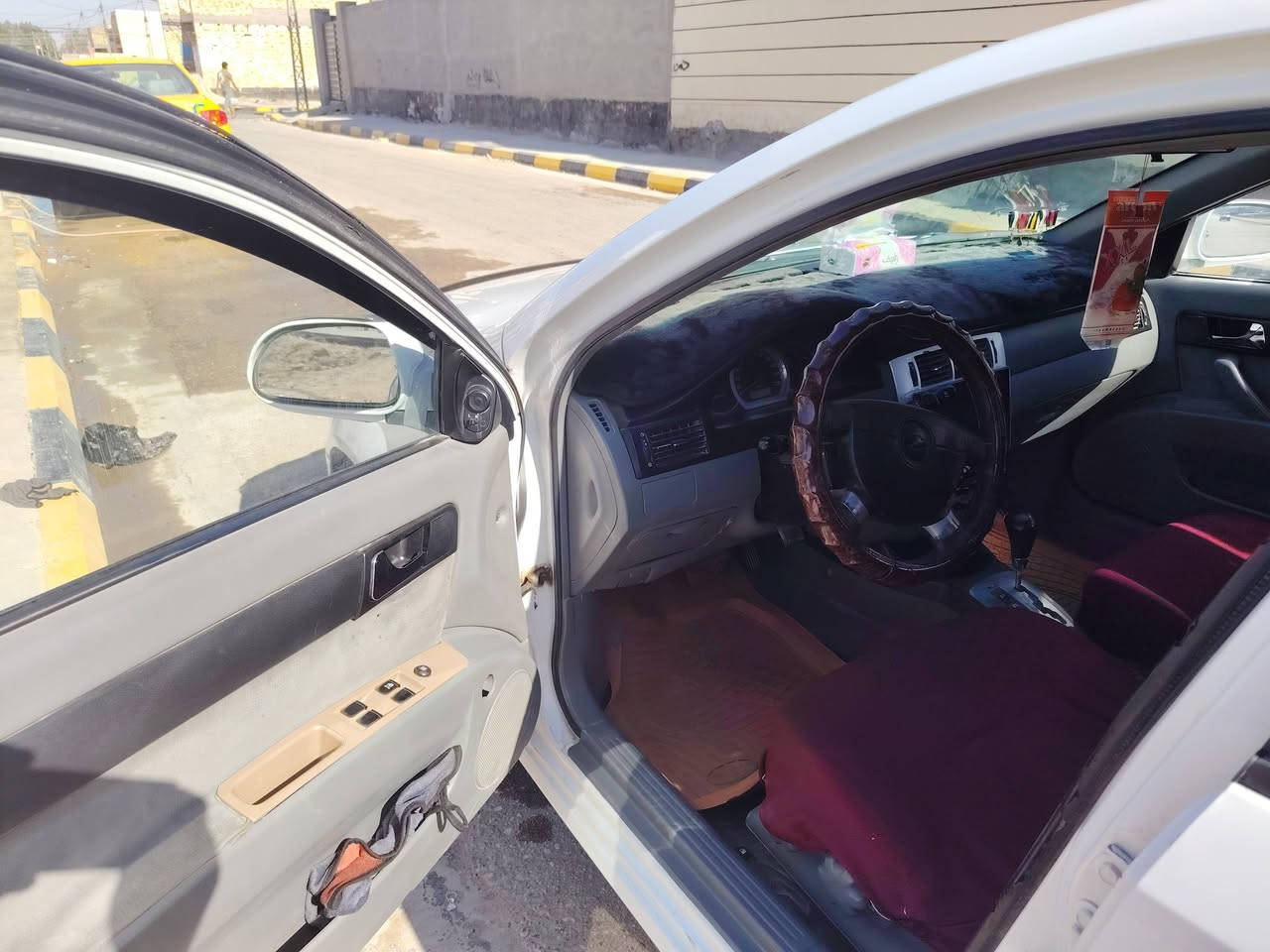 السلام عليكم اوبترا خليجي 2011 رقم ذي قار تحويل مباشر سياره مكفوله من الضربه بيها رشات صبغ ابيع حزام مكينه كير حداديه تخم تاير تبريد كهربائيات كلها شغاله مانقصها اي شي السعر 67 وبيها مجال قليل العنوان واسط قضاء الحي للاستفسار *********** او ***********
