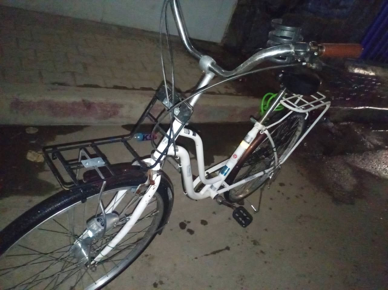 سلام عليكم باسكل ماركه برجستون للبيع ما خذه 160 أريد ابيعه 130 قفل كير وحساس جديد ماصرلي سبوع من ماخذه للاستفسار 778 355 6265

الجوال


**إذا كنت صاحب هذا الإعلان وتريد حذفه لأي سبب، رجاءا أرسل رسالة إلى الدعم الفني**