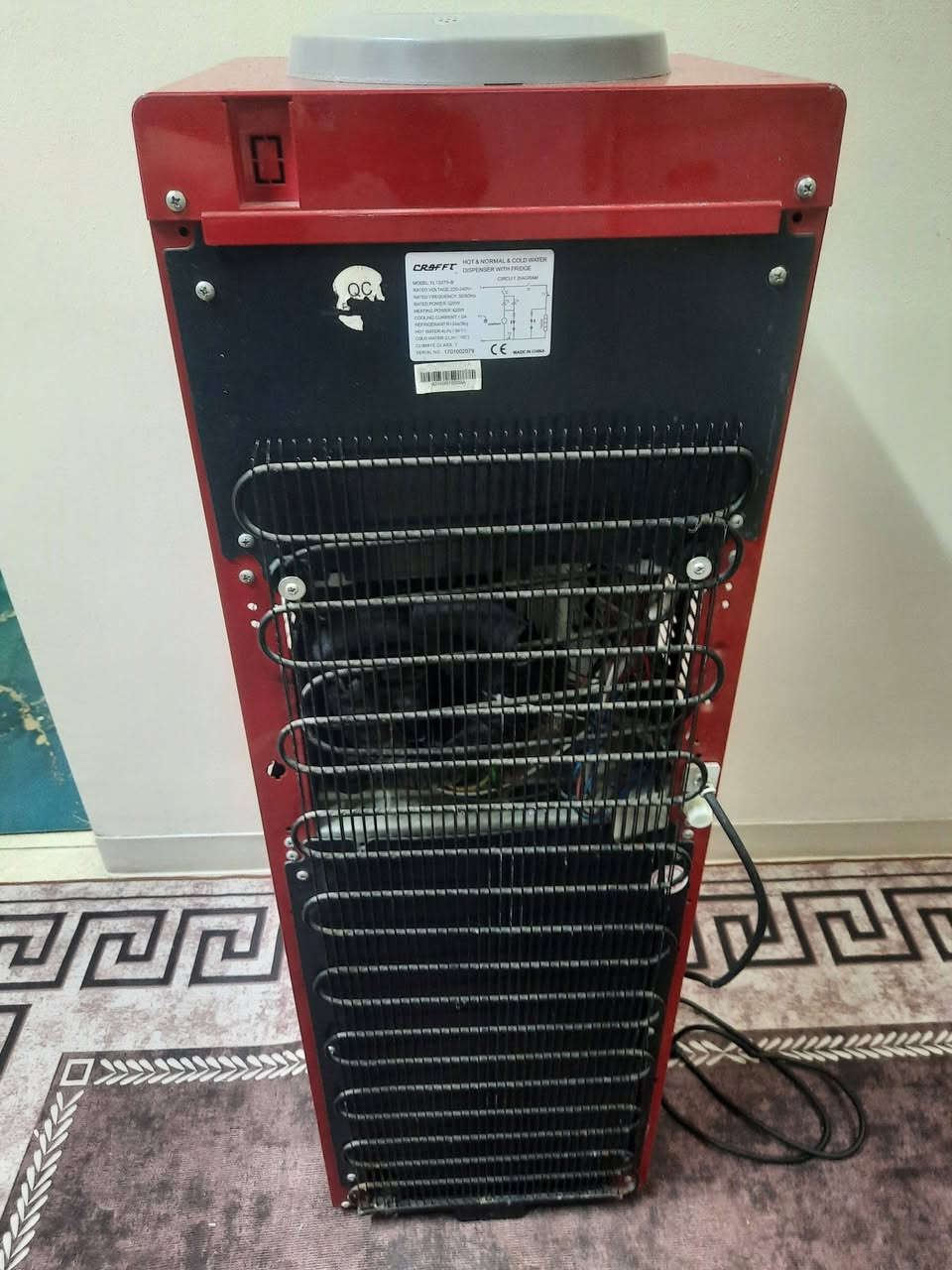 السلام عليكم  براد نوع كرافت نضيف جدا شغال حار بارد علفحص مابي نقص بي ثلاجة بالأسفل ٧٥ وبي مجال الشراي يتصل *********** واكو واتساب
