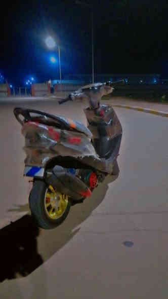 سلام عليكم مره خصت مدير الكروب
 دراجه ماكس عدله 
 لون احمر دراجه
 مكينه مكفوله 
 كابريتا بلاد 
شيال بلاد 
دبلات قزم بلاد 
مكينه 55 بلاد الله شاهد تجي وشوف بلاد دراجه تاكل اكل بالشارع  سرعه ومعدل الله شاهد
 دراجه حلوه وجاهزه ما ناقصها اي شيء بس كفرات وره
وياله رياضي لون ذهبي كهرباءي 
 دراجه اوراق 
صلنصه اف ام صوت حلو
كهربائيات شغاله سلف شغال بس الباتري ضعيف 
وبعد بيهة هواي ترتيبات وتزويدات 
وهاذ رقمي ***********
مستعجل عل بيعه وسعرهة مناسب
450 بدون زحمه سعر ثابت ولحد يتعبني 
مكاني كحلاء
