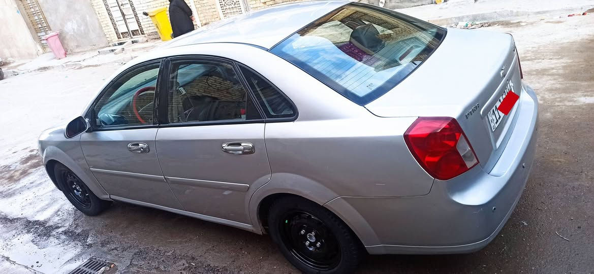 السلام عليكم اوبترا موديل 2009 اوتوماتيك مكينه خير من الله وكير خير من الله صدر جديد امامي خلفي جديد سياره جديده بيها طخه بسيطه  بل بابين مأشر بيها بل صوره الخلفي والعبري والباقي  بيها رش صبغ ابيعلك احزام وبيها طخه بل حوض ما واصله جوه بس بدايه الحوض يرادلها بس دوشمه السعر68
الرقم***********
