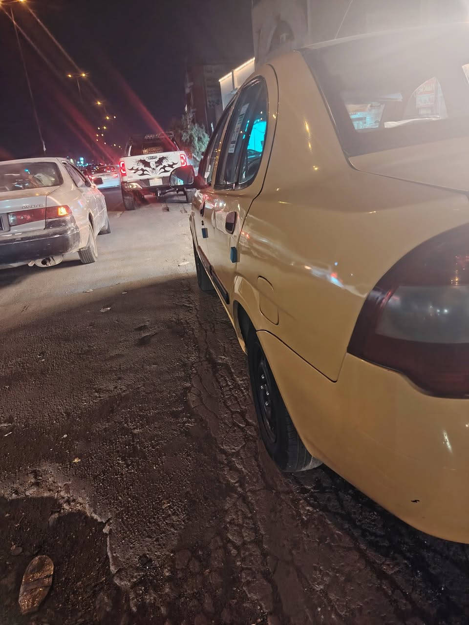 سلام عليكم طيبه ٢٠١٥ للبيع بلاديه السياره كير مكينه كفاله تبريد ثلج حماوه ربع ويه التبريد  شواصي كفاله تخم تاير جديد باتري جديد شرط التحويل مكاني بغداد سعر ٣٧ وبيهه مجال ***********
