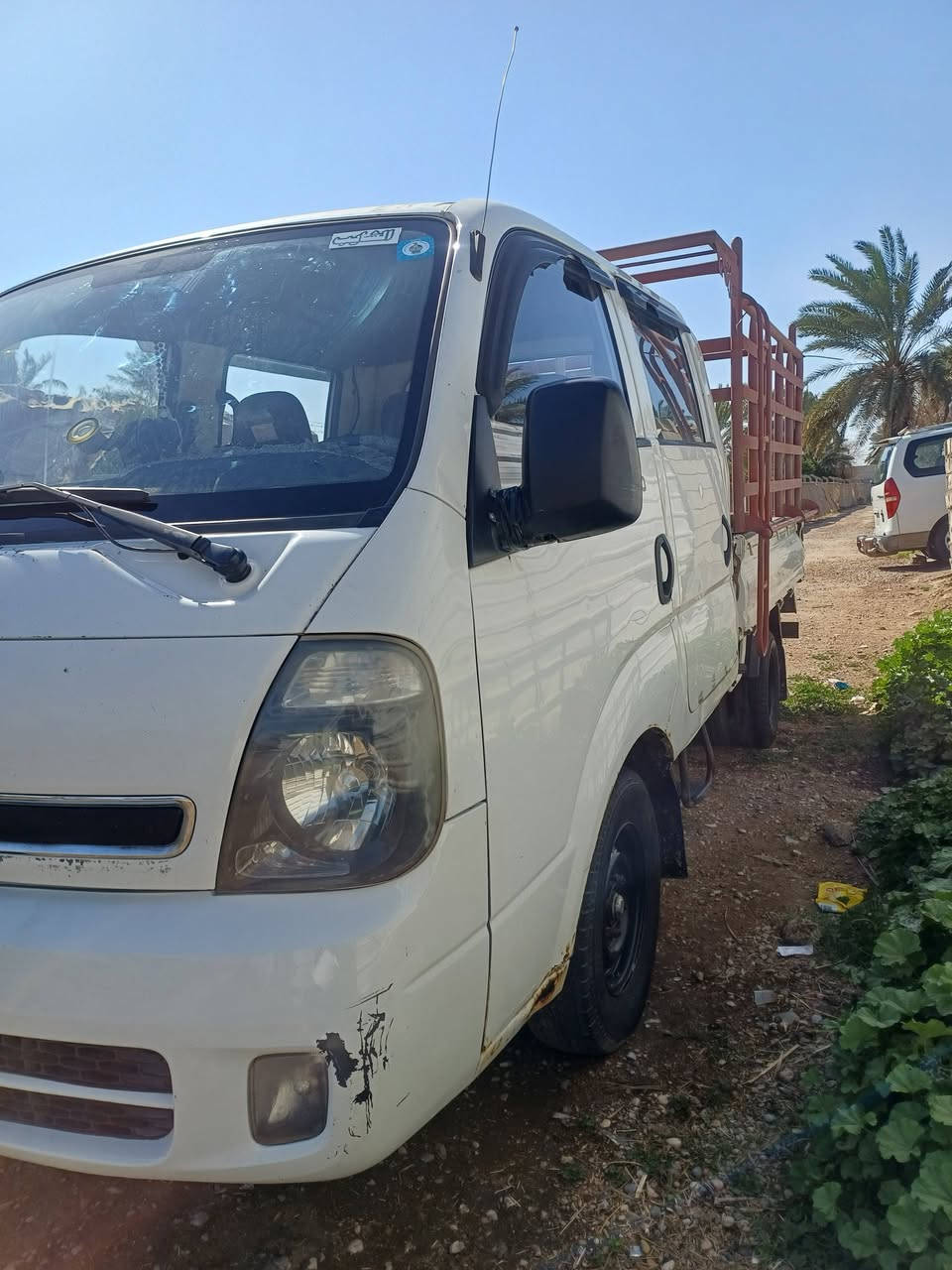 السلام عليكم كيا دبل قمارة للبيع موديلة2013 السيارة نظيفة بيها تبريد جديد تخم تاير خلفي جديد محرك جديد الرقم .القادسية 
السعر 120 وبيها مجال للطيبين  
يرجى الاتصال على هاذ الرقم انا مكلف بالنشر فقط..***********
