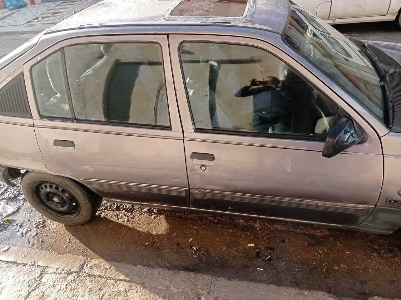 كاديت للبيع
موديل 1992

كاربون ماستر 

سنويه 2027

 السعر 23
مكلف بل نشره خاص مااجواب
الشراي يتصل اويدلل  

‏‪0771 812 4698‬‏
