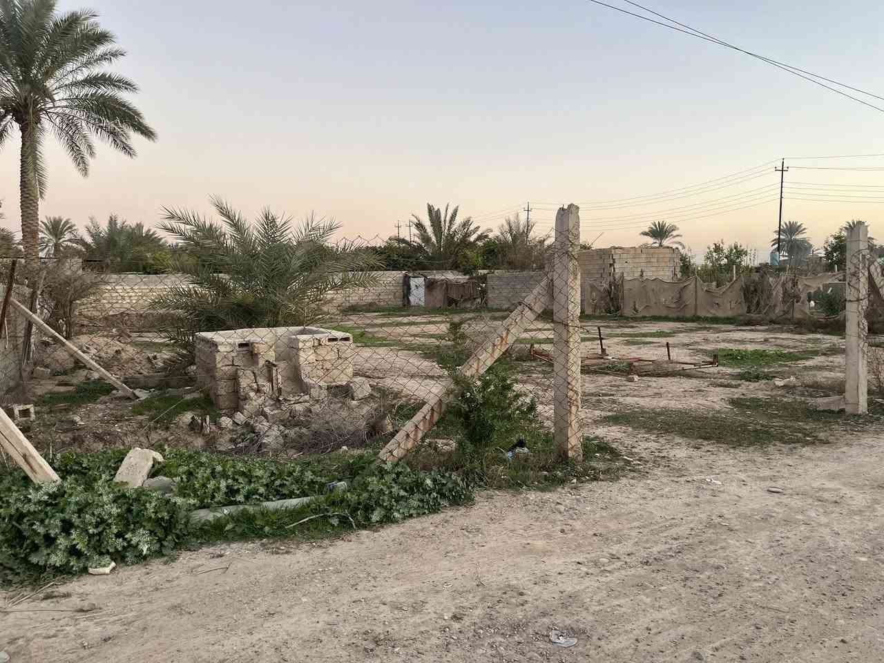 للبيع قطعة زراعية سكنية 

 المساحه ٩٠٠ متر 

الواجهه ٢٢ متر 

الموقع - حي العباس - شارع السكلات - خلف غسيل السيارات - عالنهر 
  
- ماء حلو

- كهرباء 
 
للاستفسار 

*********** - ***********
