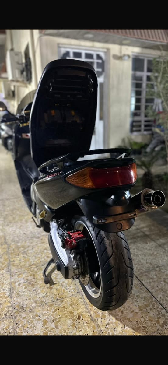 سلام عليكم تيماكس ٢٠٠٨ كفاله للبيع
ماشيه ٣٥km
سويجات عدد ٢
تزويد البيها كله اصلي 
مكاني بغداد المشتل ***********
