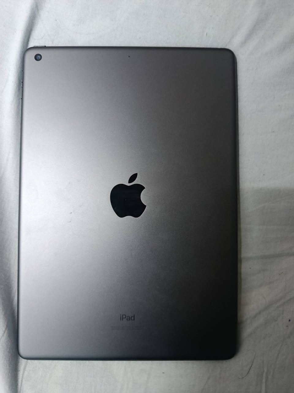 ايباد 8
كلش نظيف مبدل بطارية قوية
معاه كارتون 
بيع ٢٠٠ قفل او مراوسة حسب القناعة
متواجد كركوك 
واتساب ***********
