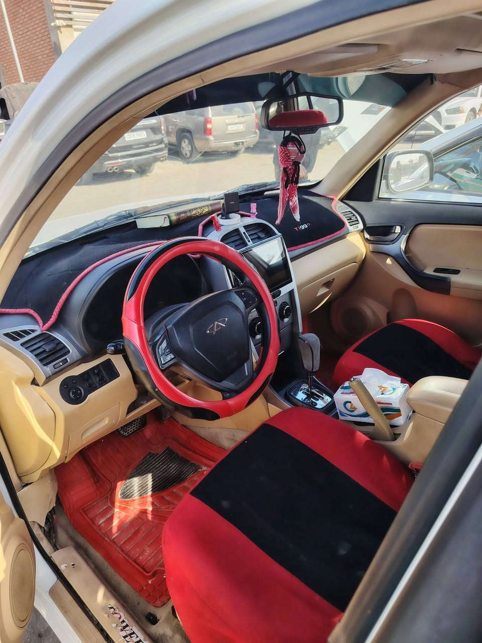 شيري تيكو ٢٠١٣
سيارة جديدة ما عايزة
بيها شاشة وسستم صوت
دوشمة وغرفة كامله
بيها بنيد مبدل وبين الجاملغ والباب ضربه مصلحة الي خلف السايق فقط
سنويتها لل٢٩
مكانها نجف
رقمها نجف
مكينه جديدة كير جديد
منضومة جديدة
سيارة استعمال بيت
سعرها ب٤٩ وبيها مجال قليل
للتواصل
***********
***********
