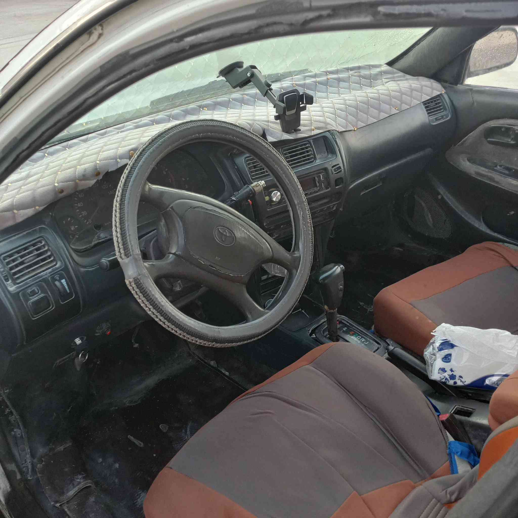 كورلا 94نفخ كير توه شاده حاويه مكينه خير من الله حداديه نص ونص كهربايائت كله شقاله سنويه لل 30بسمي هزه جديده رقم نكليزي بصره عنوان بصره زبير رقم الهاتف *********** سعر 35
