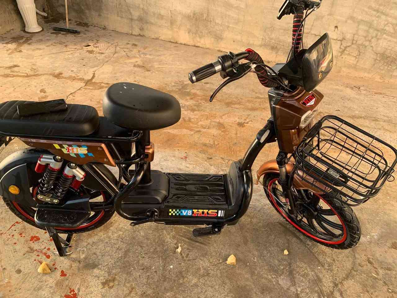 ا
السلام عليكم،

متوفر للبيع: موطور شحن حجم 20، يحتوي على 4 بطاريات (4 نمر).

السعر: 400 (بي مجال).يرهم مرواس بانزين

الموقع: بيجي حي التاميم.

للتواصل: ردخاص أو (780 704 1733) فقط وتساب


**إذا كنت صاحب هذا الإعلان وتريد حذفه لأي سبب، رجاءا أرسل رسالة إلى الدعم الفني**