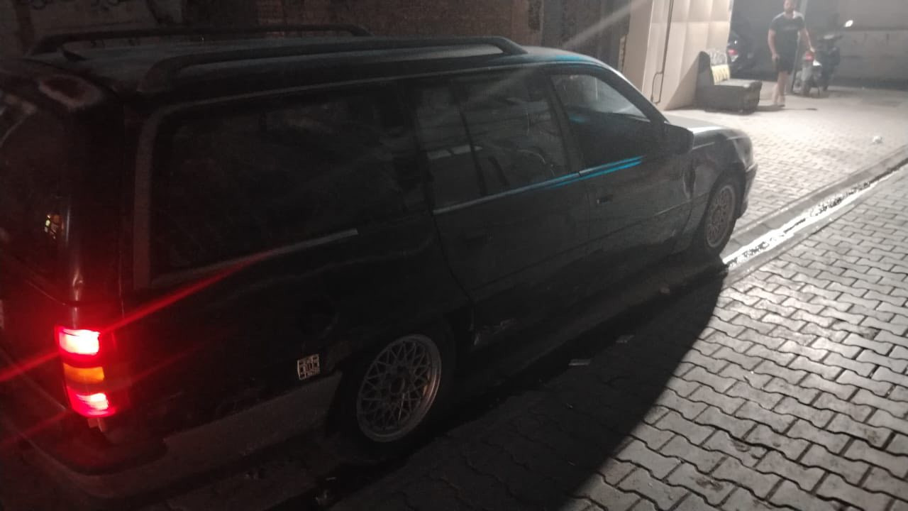 سياره شغاله وتمشي اوبل1992 
 
رقم صلاح الدين 
تحويل ثاني يوم سنويه لحد 2027 
سعر 20 وبيها مجال 
عنوان بغداد 
***********
