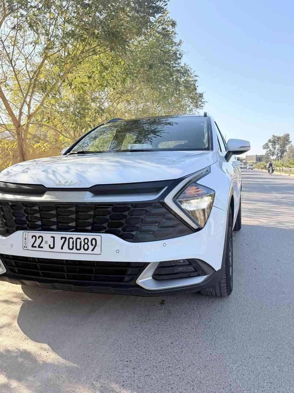 السلام عليكم
لبيع كيا سبورتج 2022خليجي  
مكفوله من الصبغ والتبديل والبارد 
رقم اربيل تحويل مباشر باسمي
سنويه هزه كله جديد 
فول مواصفات 
بصمه//بانروما//كشنات تدفئه تبريد // سايد بريك بصمه // كامره خليفه//حساسات امامي خلفي // تبريد قطعتين // تحكم استيرن // كروس سرعه /صندوك كهربائي 
اشاير بالمري // شاشه متصله  // 

مكان السياره بغداد 
السعر (217)وبيها مجال 
الاتصال ***********
