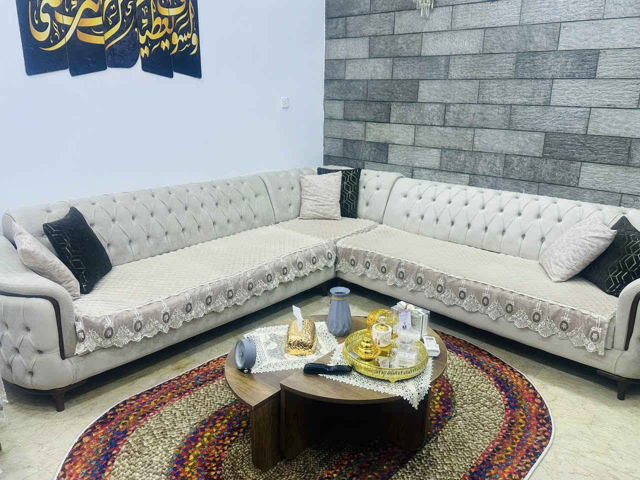 السلام عليكم كورنر للبيع مشتريتة من الجشعمي قبل سنة بمليون ونص
هسة رايدة ابيعة ب٧٥٠وبي مجال بعض المقاعد نازل السفنج مالتها فقط مابي اي ضرر الارجل خشب زان اصلي 
مكاني بغداد الدورة


**إذا كنت صاحب هذا الإعلان وتريد حذفه لأي سبب، رجاءا أرسل رسالة إلى الدعم الفني**