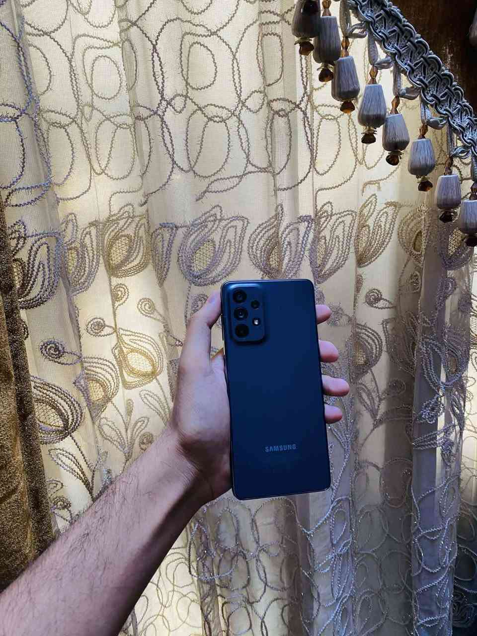 جالكسي اس 73 5 جي الجهاز اخو الجديد نظافه 100% جهاز ما مفتوح ذاكره 128 سعر 225 قفله شراي يتصل***********
