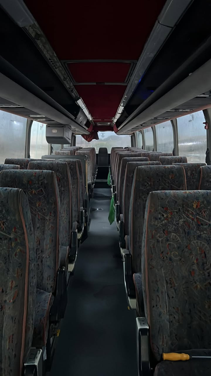 السلام عليكم باص 350للبيع موديل 91لماني وصل خط مصفر
وكاله وسياره جاهزه. تخم تاير حداديه ويل كب 
مكينه كهرباي كير عصه 
للبيع او مراوس بسياره زغيره معه الفرق نقد حسب النتفاق 
***********. الشراي ينتصل و موشراي لايتعب غيره رجان
غير متواجد عل فيس وساب موجودً نتصل وتدلل
