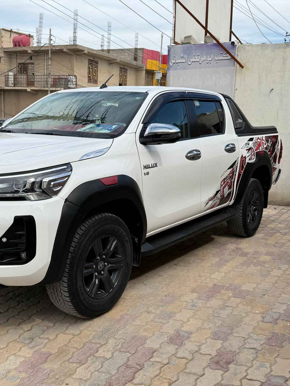 سلام عليكم بيكم للبيع 2023سياره جديده كلش تخم تاير جديد سيار ةاحله من صور زلغ مابيه سياره مكفول كفالة ماعدهًً البنيد بدل سبب طخه بسيطه السعر 350 وبيه 

***********
