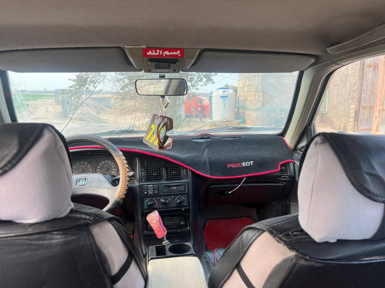 رواه الف 2009 ابيع سياره مال خبزه مداور شرط  سياره يعني شايله روحه 12وبيه مجال ماتواجد عل فيس ,,(***********
