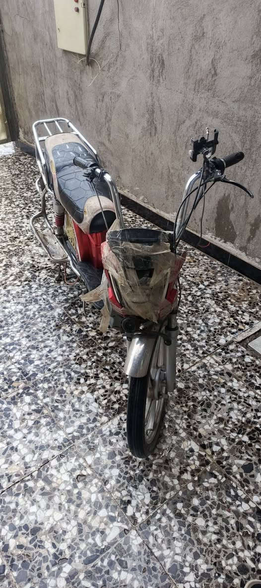 دراجة شحن كوم حديد يرادلهة حساس ملف وبطاريات 5 ثنين منفوخات ويرادلهة عقل 
رقم *********** بي وتساب
